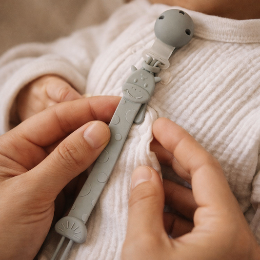 Attaches-tétines en silicone pour bébés